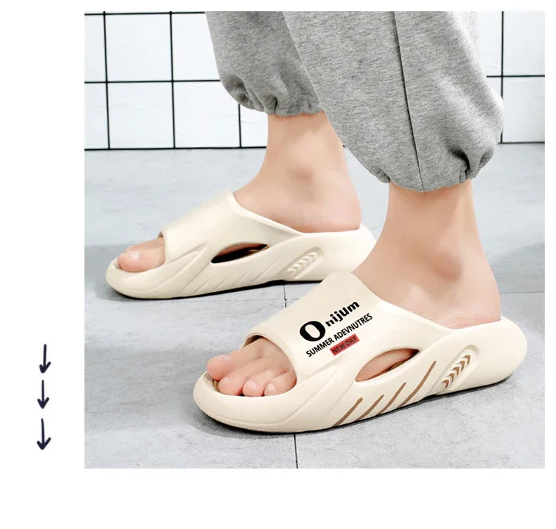 Summer Man Slippers Luxury 2024 Designer Men's Shoes 2024 Adult Men's Sandal Big Size Slippers Walk Around Home Male Slipper