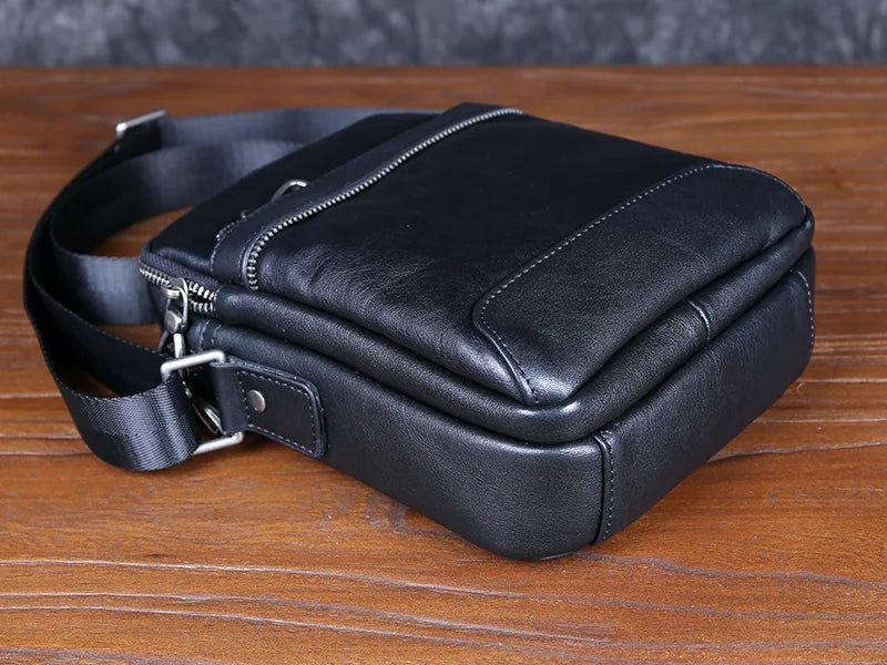 Men's Vintage Leather Shoulder Bun Layer Cowhide Crossbody Bag Casual Fashion Trend Men's Bag