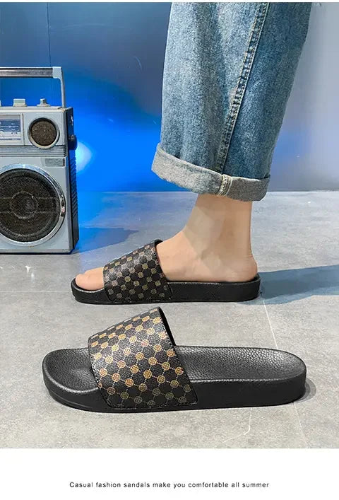 Men Sandals Flip Flops Man Slippers Solid Color Simple Non-Slip Soft Sole Comfortable Shower Slippers Outdoorf Couple Shoes